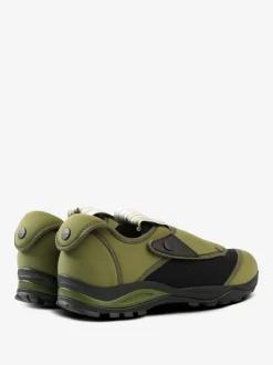 Sneakers><noscript><img data-lazyloaded=