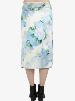 Skirts><noscript><img data-lazyloaded=