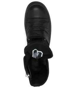 Sneakers><noscript><img data-lazyloaded=