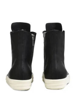 Sneakers><noscript><img data-lazyloaded=