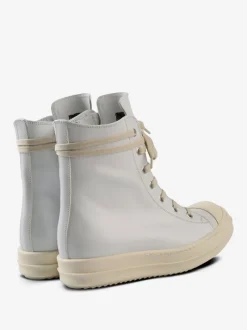 Sneakers><noscript><img data-lazyloaded=