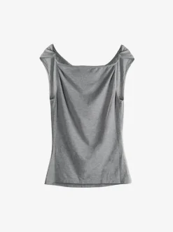 Tops><noscript><img data-lazyloaded=