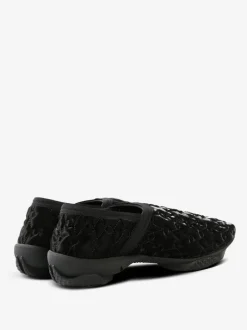 Sneakers | Loafers & Mules><noscript><img data-lazyloaded=