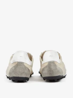Sneakers><noscript><img data-lazyloaded=