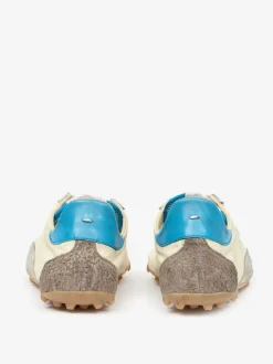 Sneakers><noscript><img data-lazyloaded=