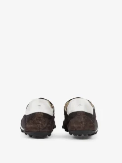 Sneakers><noscript><img data-lazyloaded=