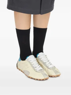 Sneakers><noscript><img data-lazyloaded=