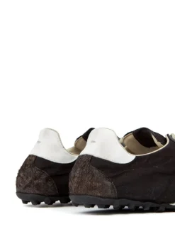 Sneakers><noscript><img data-lazyloaded=