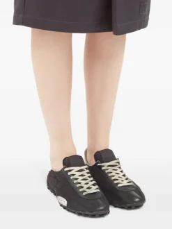 Sneakers><noscript><img data-lazyloaded=