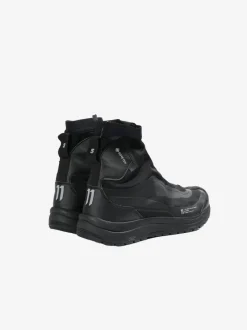 Sneakers><noscript><img data-lazyloaded=
