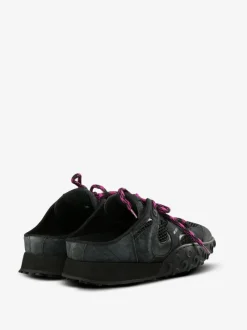 Sneakers><noscript><img data-lazyloaded=