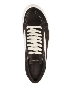 Sneakers><noscript><img data-lazyloaded=