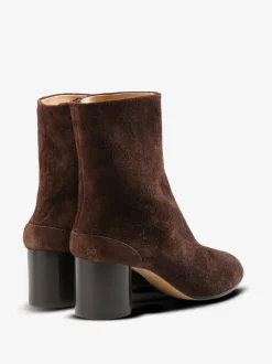 Boots><noscript><img data-lazyloaded=