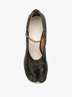 Heels><noscript><img data-lazyloaded=