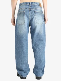 Jeans><noscript><img data-lazyloaded=