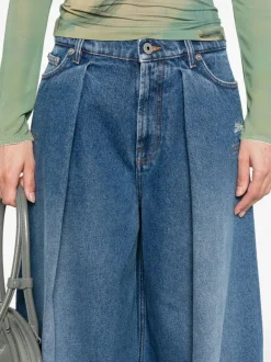 Jeans><noscript><img data-lazyloaded=