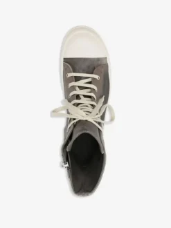 Sneakers><noscript><img data-lazyloaded=