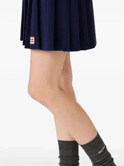Skirts><noscript><img data-lazyloaded=